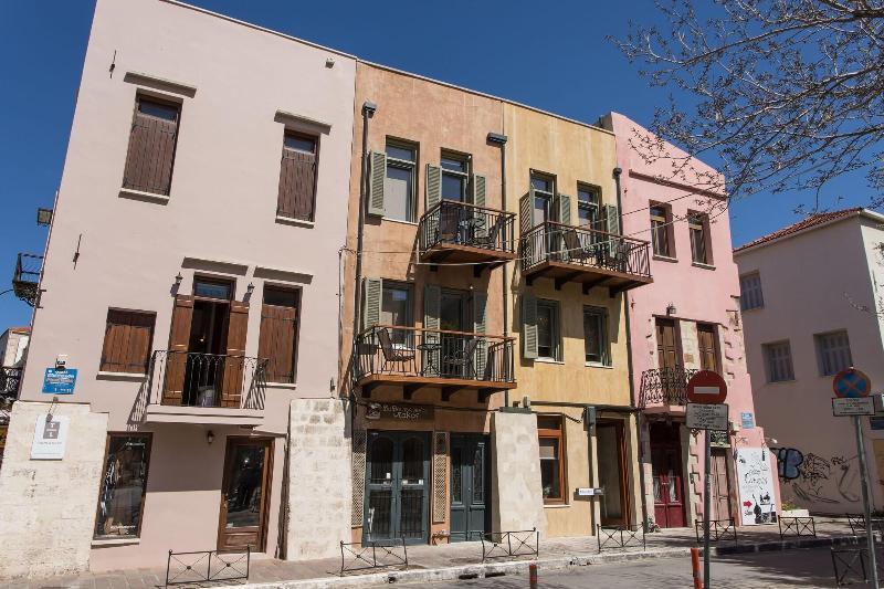 Polixeny'S Suites Chrissi Akti Chania Exterior foto