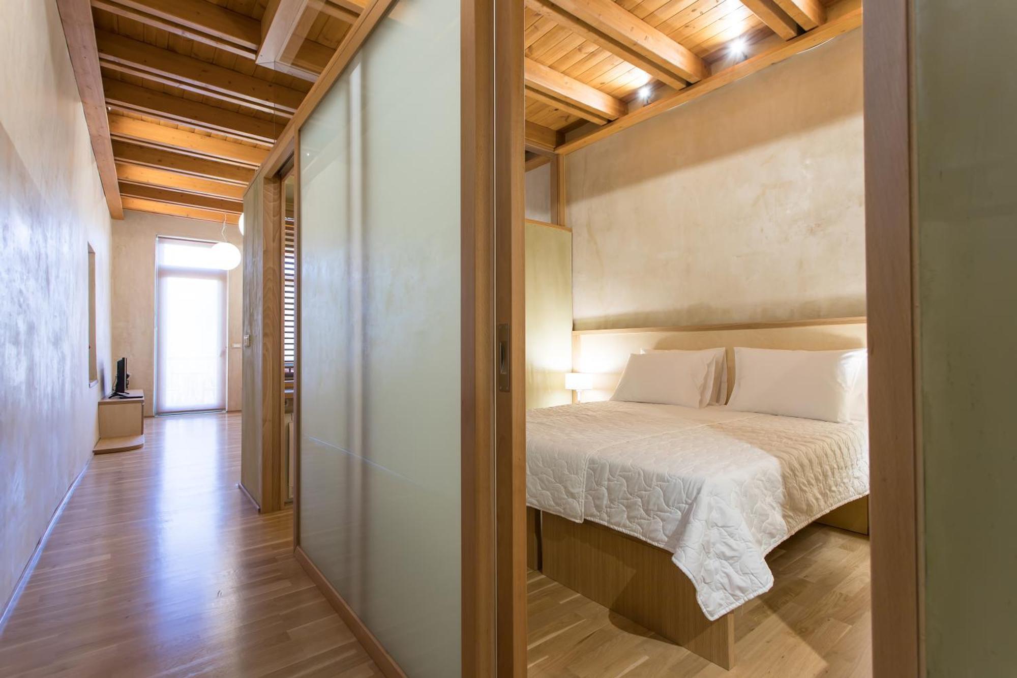 Polixeny'S Suites Chrissi Akti Chania Exterior foto