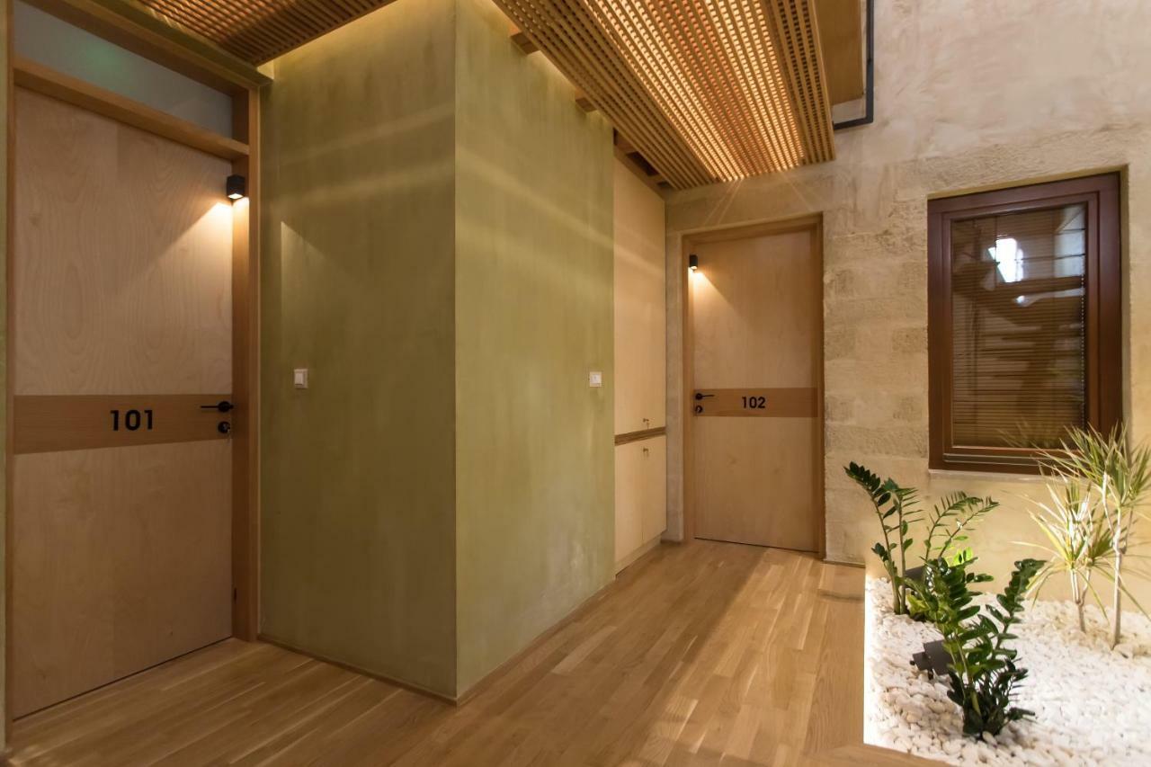 Polixeny'S Suites Chrissi Akti Chania Exterior foto