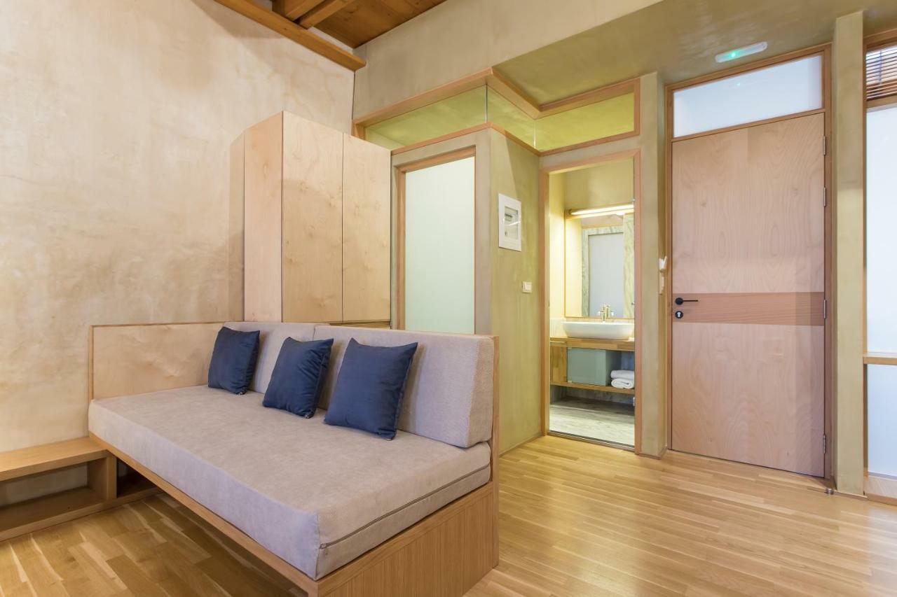 Polixeny'S Suites Chrissi Akti Chania Exterior foto