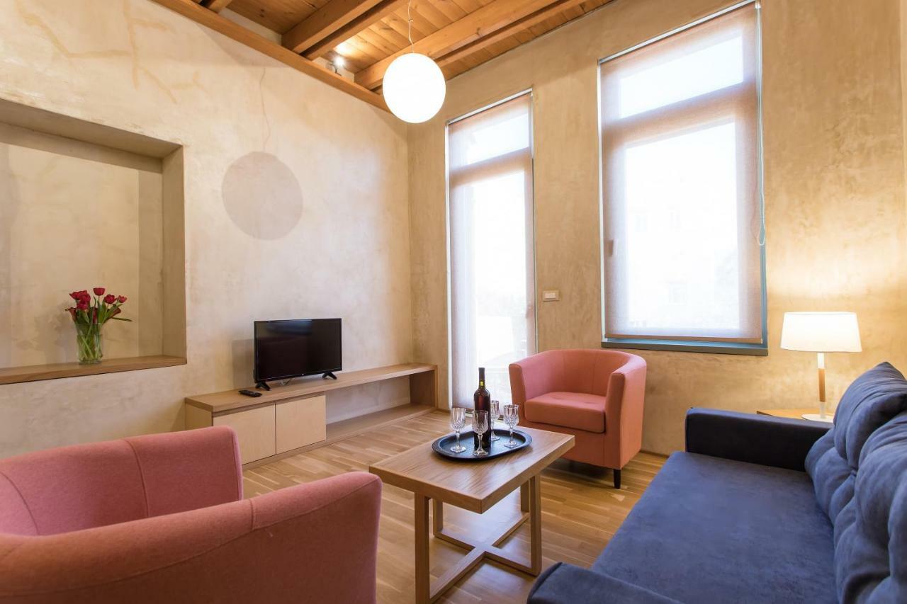 Polixeny'S Suites Chrissi Akti Chania Exterior foto