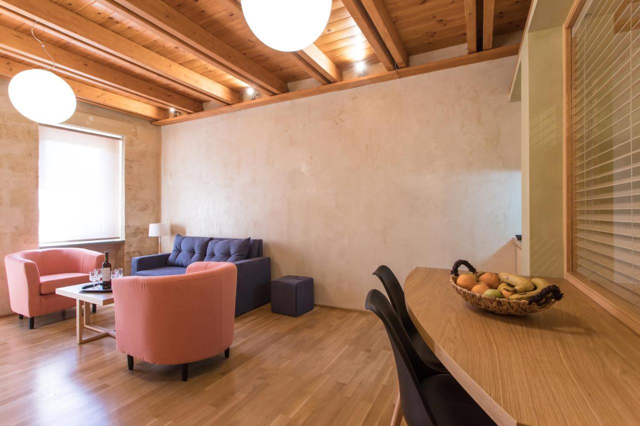 Polixeny'S Suites Chrissi Akti Chania Exterior foto
