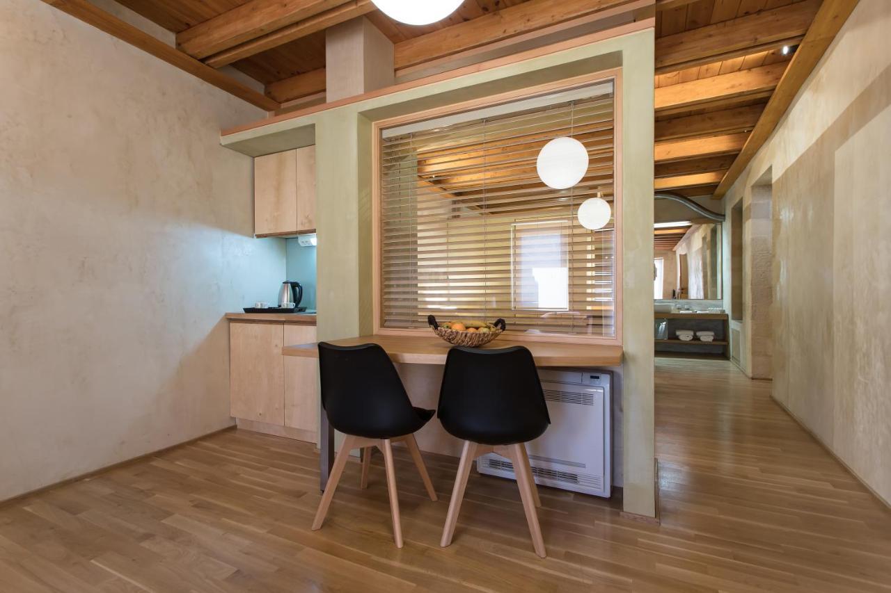 Polixeny'S Suites Chrissi Akti Chania Exterior foto